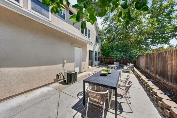 180 Espinosa Lane, Mountain View, California 94043