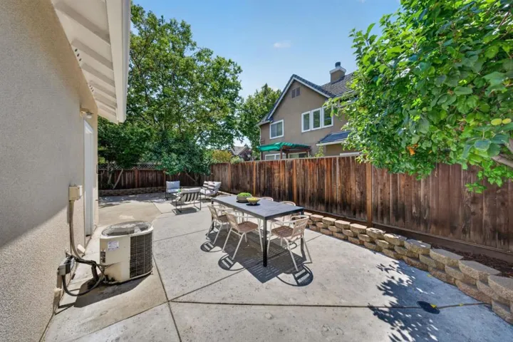 180 Espinosa Lane, Mountain View, California 94043