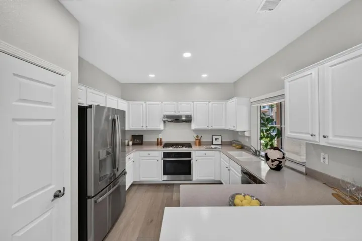 180 Espinosa Lane, Mountain View, California 94043