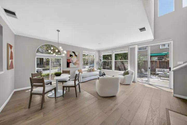 180 Espinosa Lane, Mountain View, California 94043