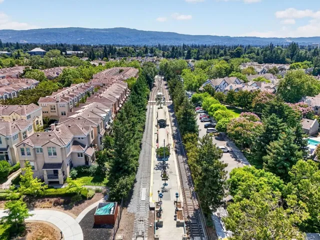 180 Espinosa Lane, Mountain View, California 94043