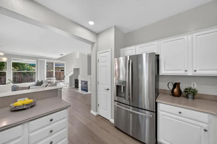 180 Espinosa Lane, Mountain View, California 94043