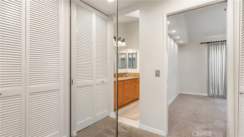 25950 Coloretti Court, Valencia, California 91355