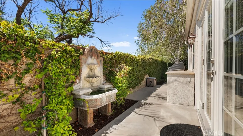 25950 Coloretti Court, Valencia, California 91355
