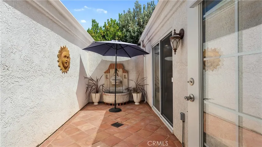 25950 Coloretti Court, Valencia, California 91355