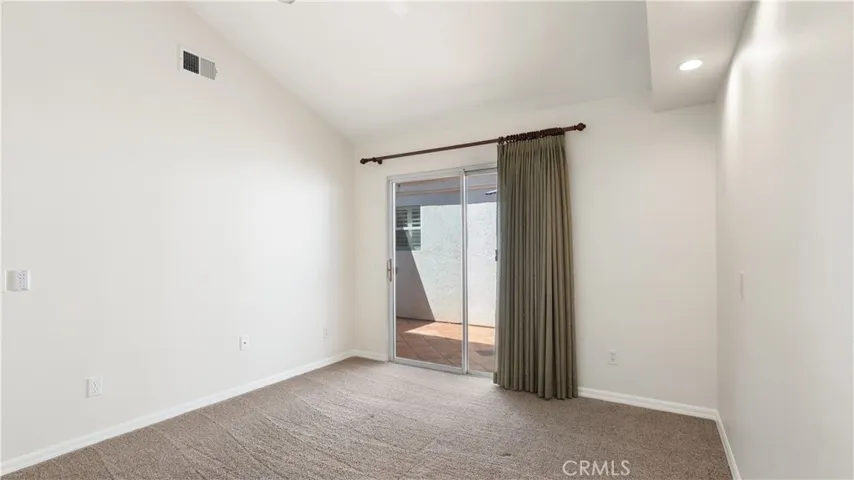25950 Coloretti Court, Valencia, California 91355