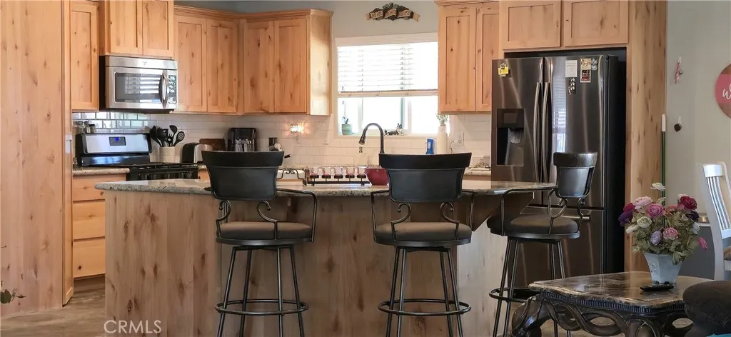 Island With Seating