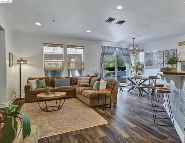 619 Falling Star Dr, Martinez, California 94553