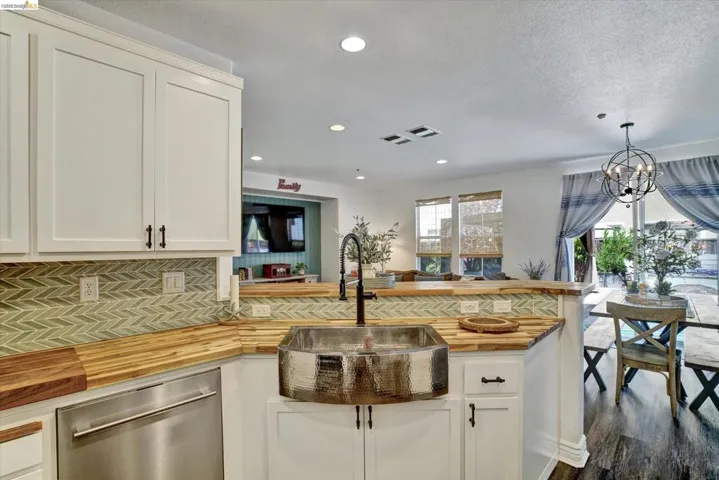 619 Falling Star Dr, Martinez, California 94553