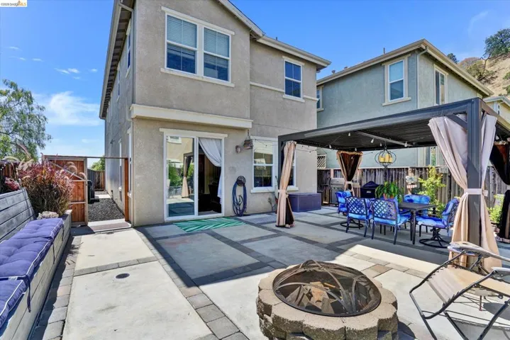 619 Falling Star Dr, Martinez, California 94553