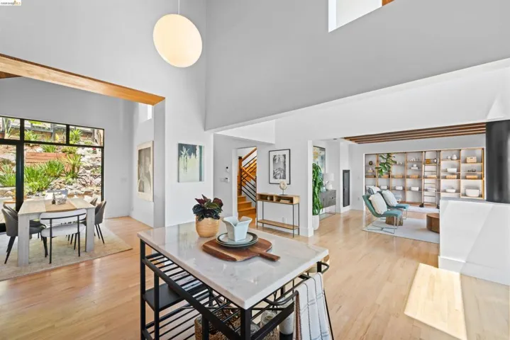 Flow from the kitchen to the living room and dining room