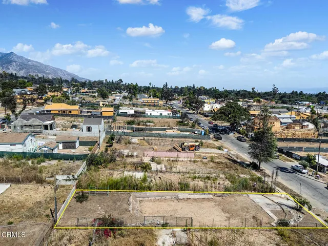 125 W Mariposa St 007-mls
