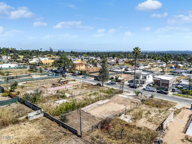 125 W Mariposa St 008-mls