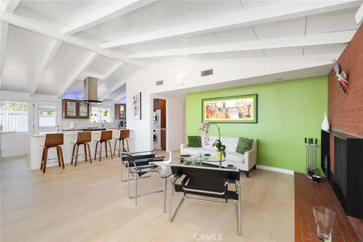19800 Friar, Woodland Hills, California 91367