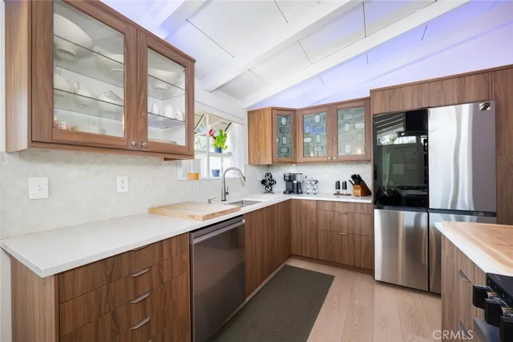 19800 Friar, Woodland Hills, California 91367