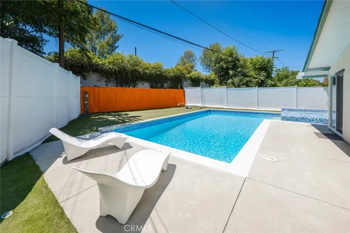 19800 Friar, Woodland Hills, California 91367
