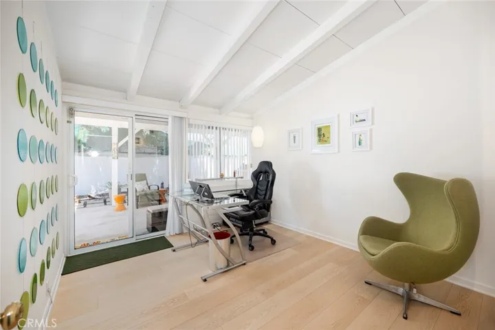 19800 Friar, Woodland Hills, California 91367