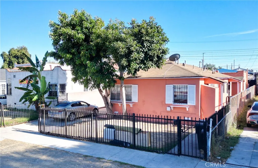 1214 W 85th St