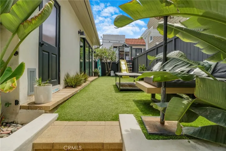 1838 Manhattan Ave, Hermosa Beach, California 90254