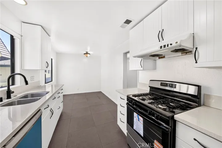 3467 171st, Torrance, California 90504