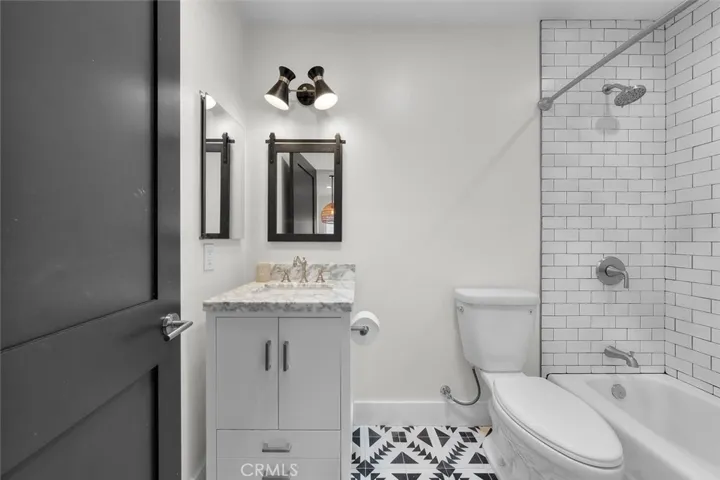 1430 Bonnie Brae, Hermosa Beach, California 90254