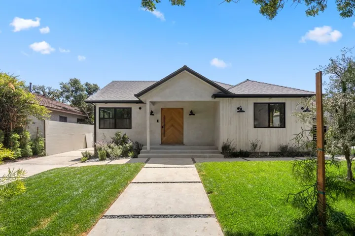 2725 Midvale Avenue-2