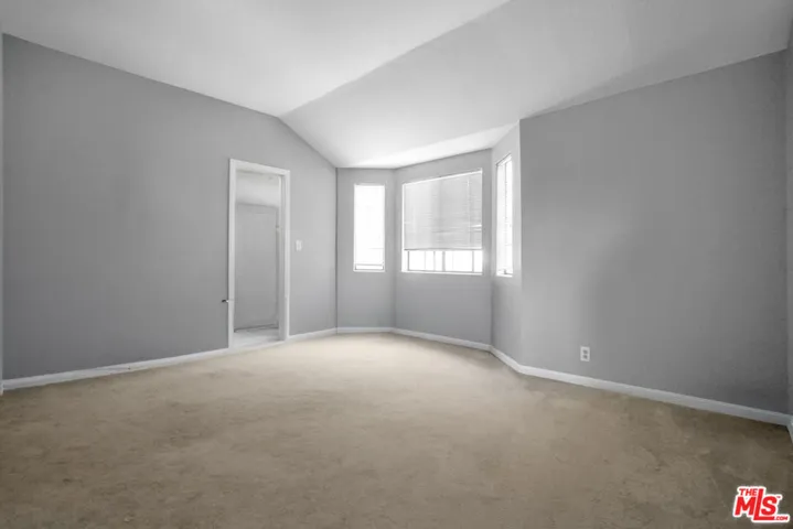 18324 Kingsdale Avenue, Redondo Beach, California 90278