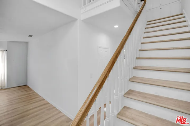 18324 Kingsdale Avenue, Redondo Beach, California 90278