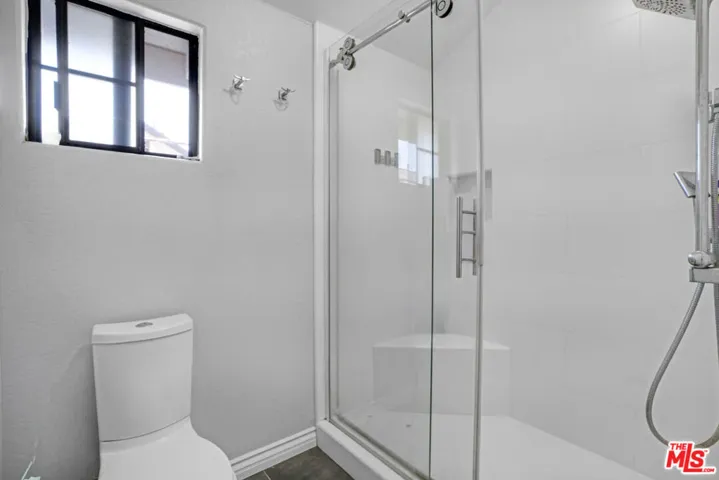 18324 Kingsdale Avenue, Redondo Beach, California 90278