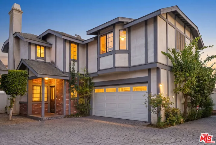 18324 Kingsdale Avenue, Redondo Beach, California 90278