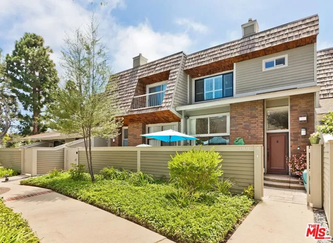 13121 Mindanao Way 4, Marina Del Rey, California 90292