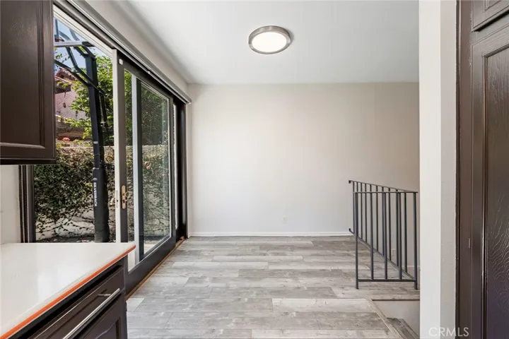 Kitchen to Breakfast area