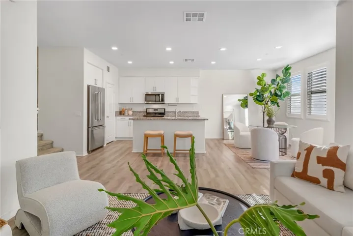 928 E Twill Court, Anaheim, California 92802