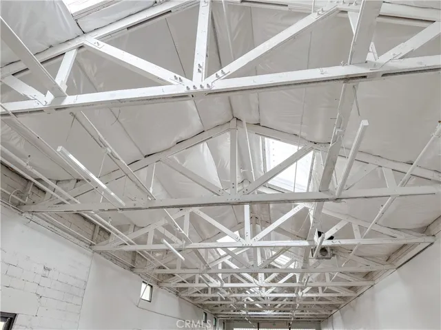 ceiling with skyiight