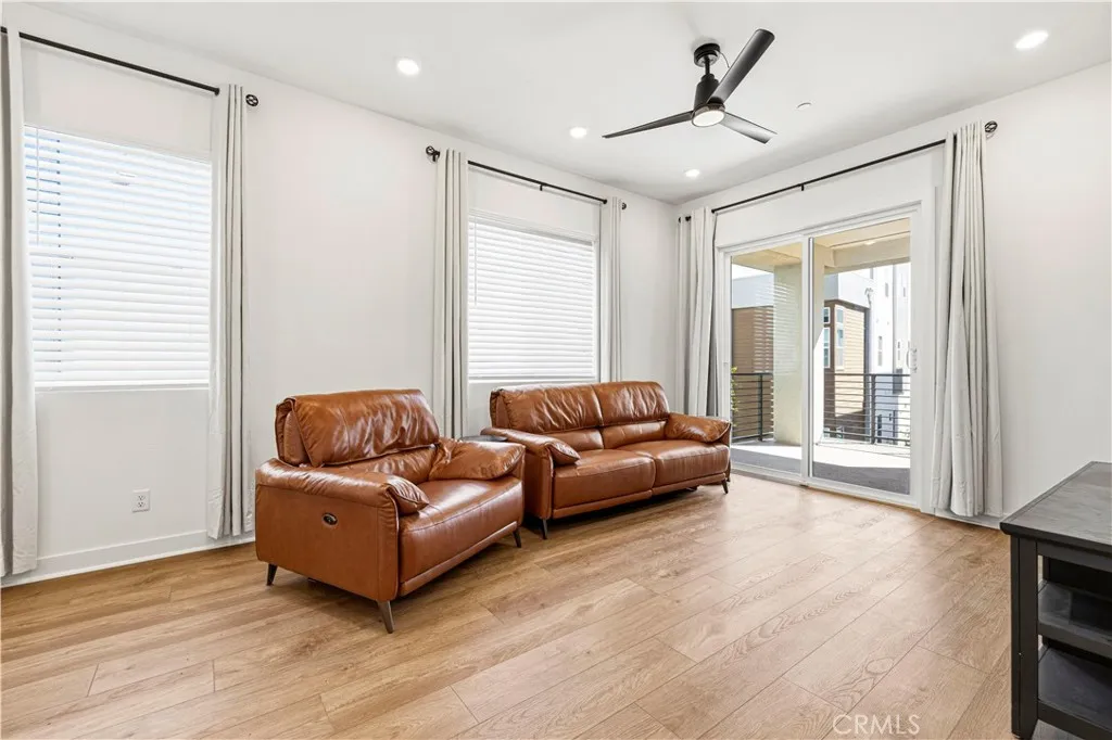 Upstairs Loft and Balcony