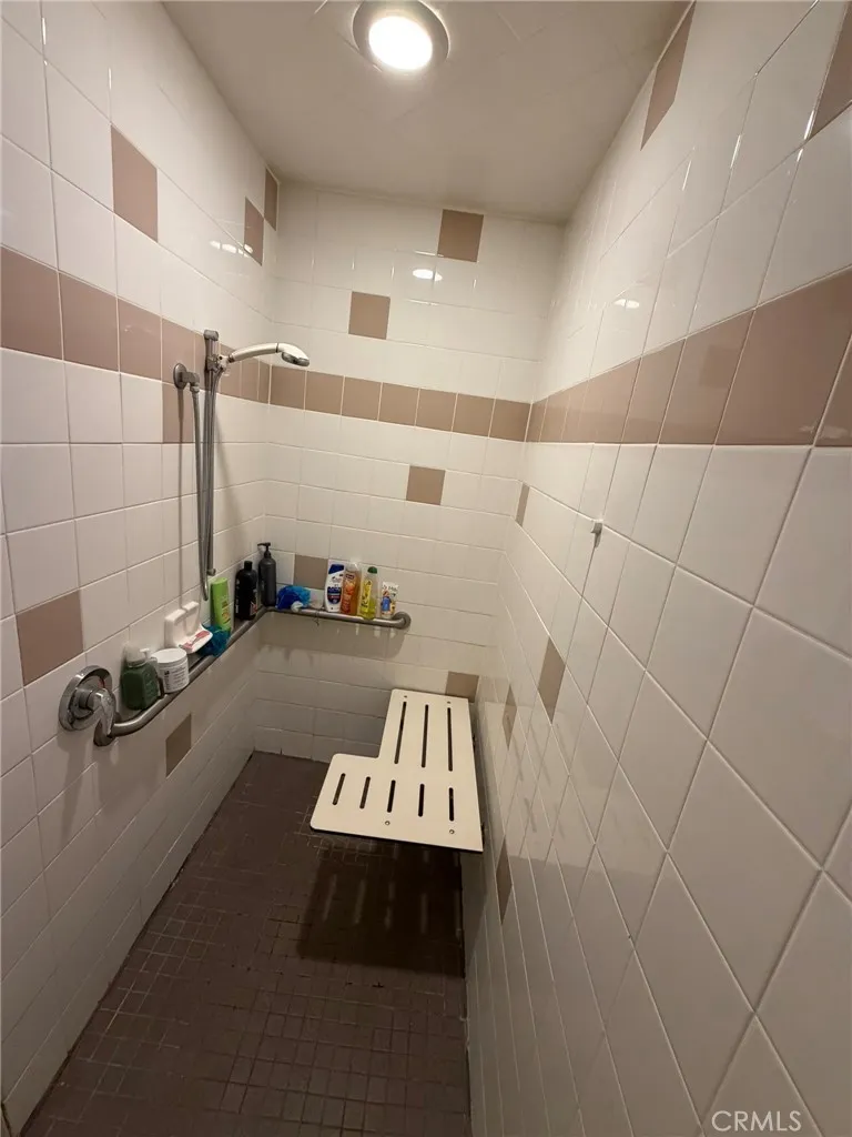 ADA Shower
