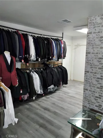 Tailor
