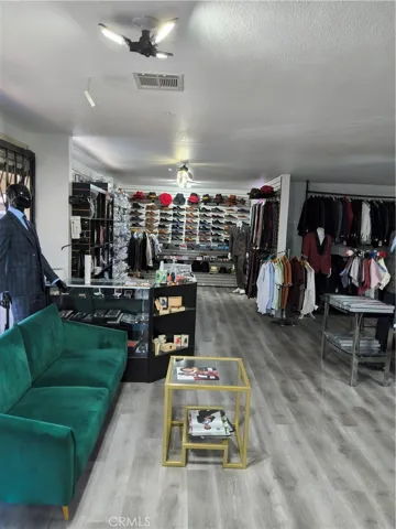 Tailor