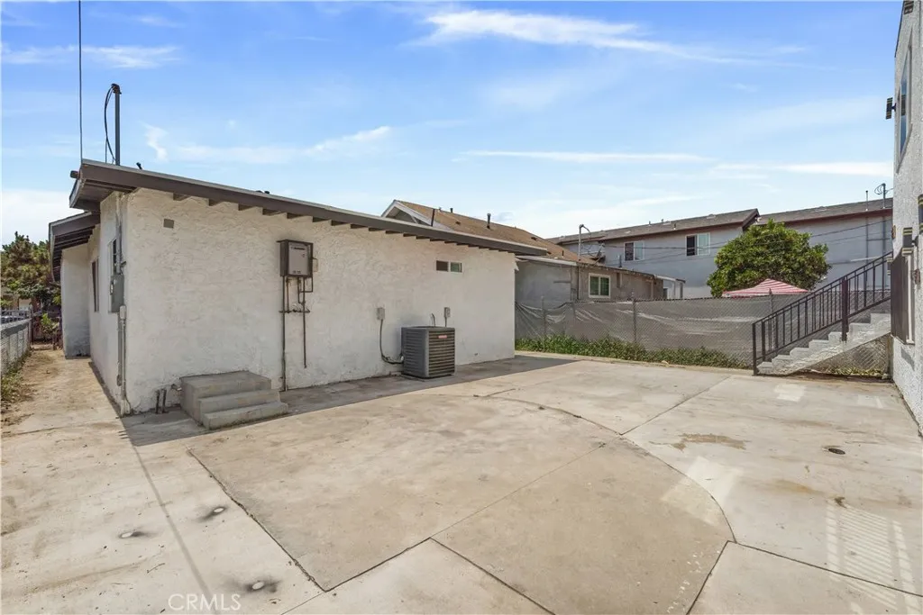 845 W 56th Street, Los Angeles, California 90037 — photo 4