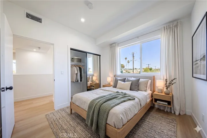 2847 S Victoria, Los Angeles, California 90016