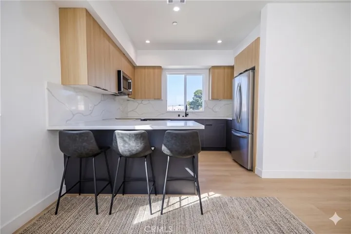 2847 S Victoria, Los Angeles, California 90016