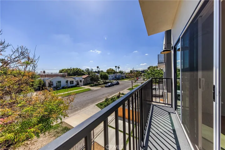 2847 S Victoria, Los Angeles, California 90016