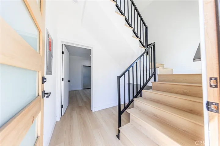 2847 S Victoria, Los Angeles, California 90016