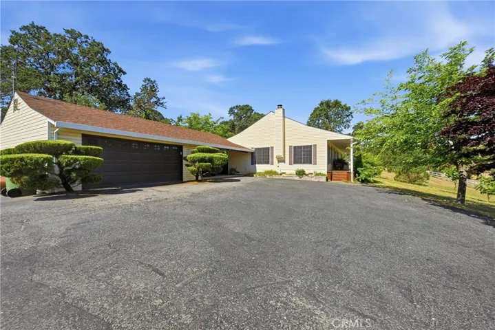 House, carport, garage