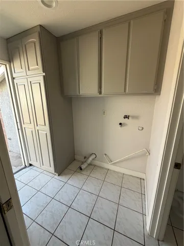 7071 Santa Paula, Buena Park, California 90620