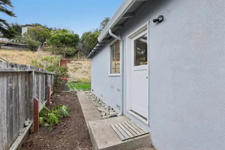 867 Serena Drive, Pacifica, California 94044