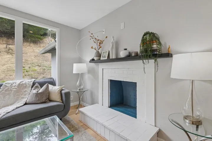 867 Serena Drive, Pacifica, California 94044