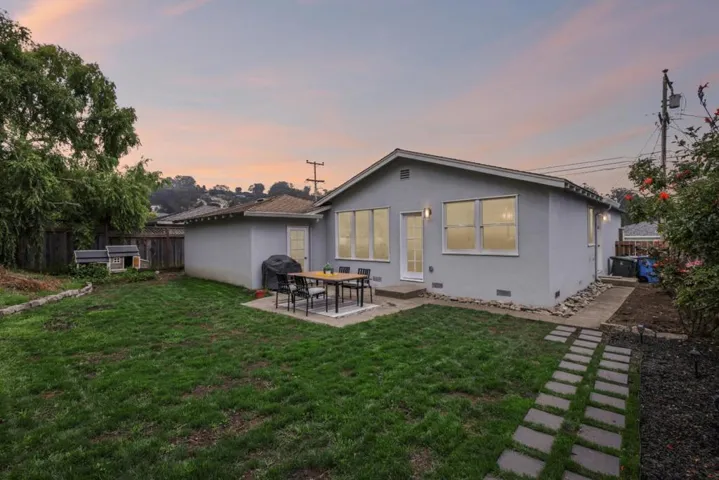 867 Serena Drive, Pacifica, California 94044