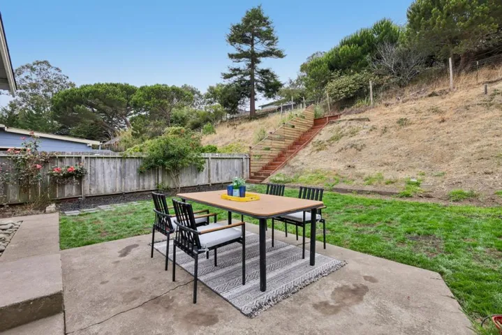 867 Serena Drive, Pacifica, California 94044