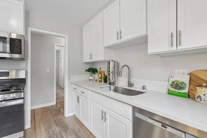 867 Serena Drive, Pacifica, California 94044